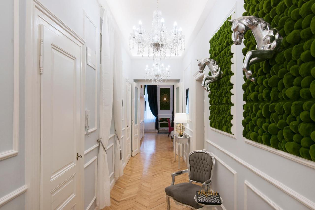 Vogue Apartment Near By Wenceslas Square Praag Buitenkant foto