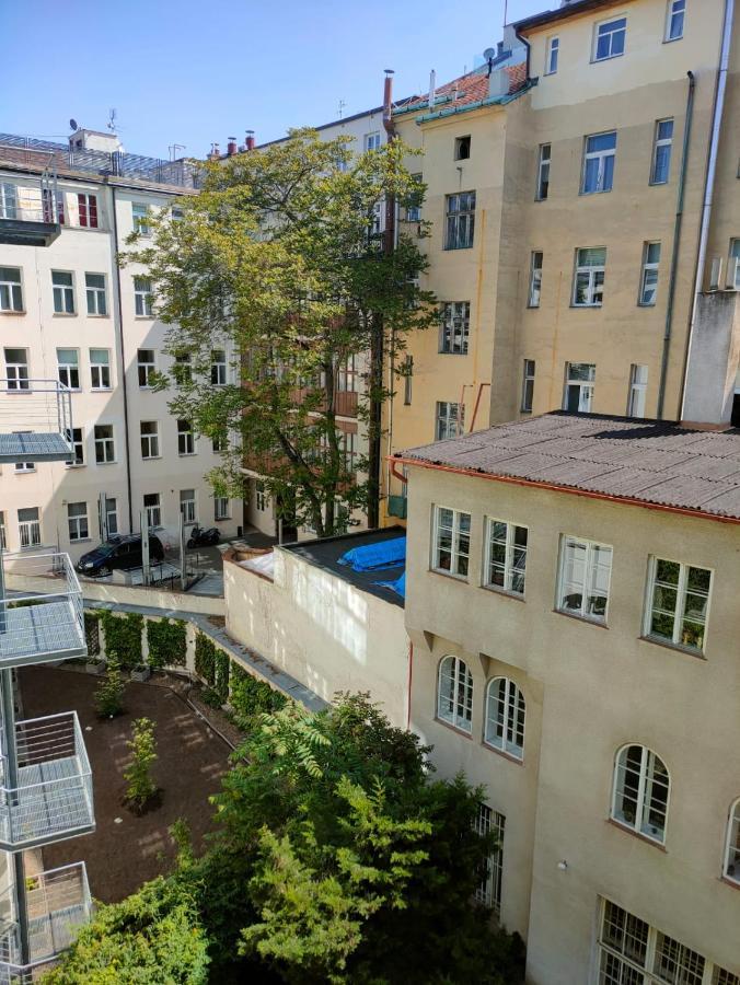 Vogue Apartment Near By Wenceslas Square Praag Buitenkant foto